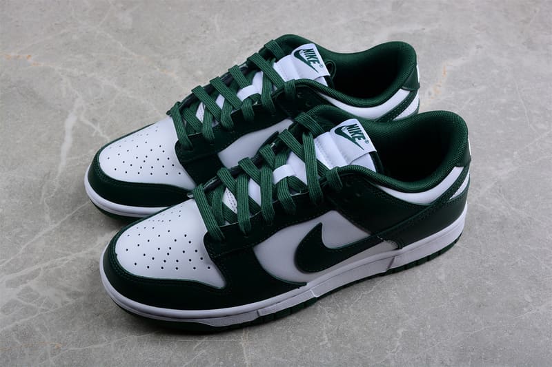 NK Dunk Low Michigan State - MOLINS COMPANY