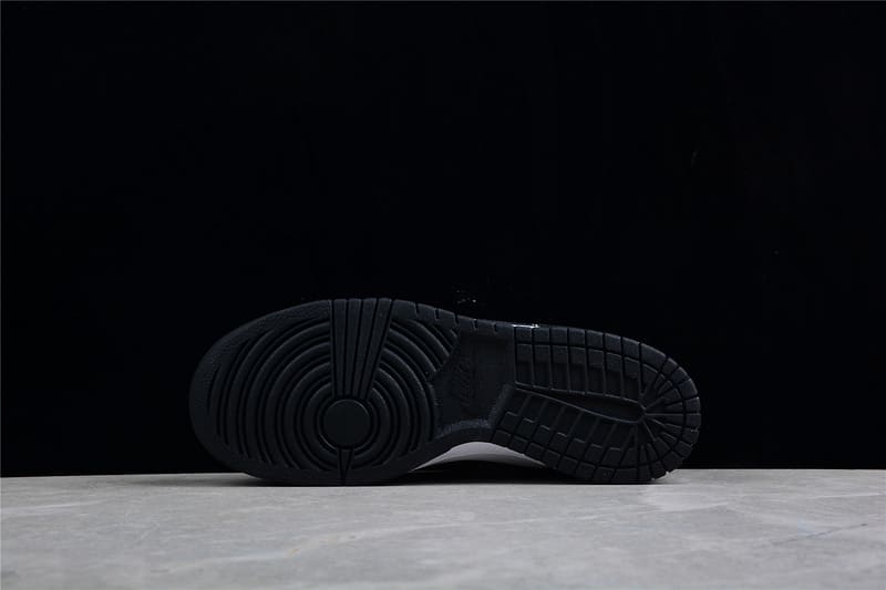 NK Dunk SB Low Retro White Black - MOLINS COMPANY