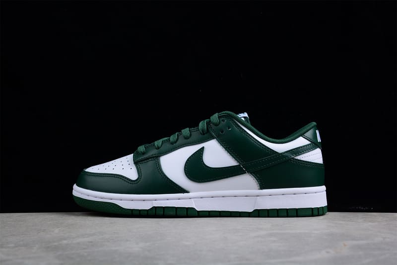 NK Dunk Low Michigan State - MOLINS COMPANY