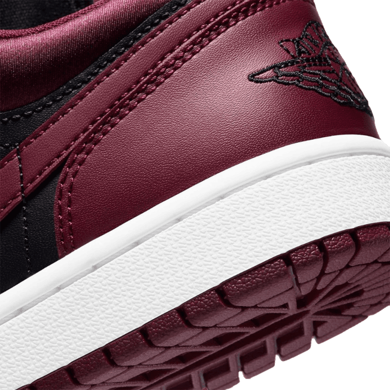 Air Jordan 1 Low Dark Beetroot - MOLINS COMPANY