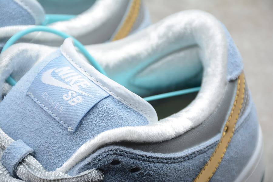 NK SB Dunk Low x Sean Cliver - MOLINS COMPANY