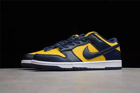 NK SB Dunk Low Michigan - MOLINS COMPANY