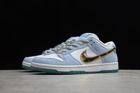 NK SB Dunk Low x Sean Cliver - MOLINS COMPANY