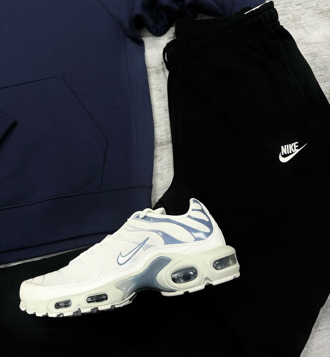 Kit NK Club + Boné NK + Air Max Plus - MOLINS COMPANY