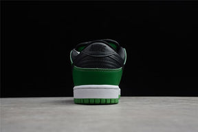 NK SB Dunk Low Pro Classic Green - MOLINS COMPANY