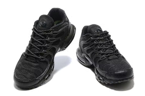 TÊNIS NK AIR MAX TERRASCAPE PLUS TRIPLE BLACK