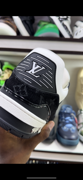 LV - TRAINNER - Black white - MOLINS COMPANY