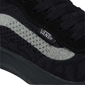 VR3 All Black